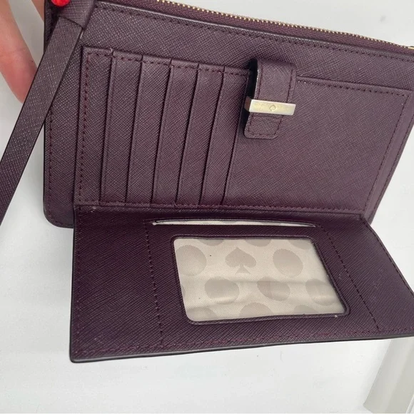 Low start Kate Spade wallet/ wristlet - Picture 3 of 5